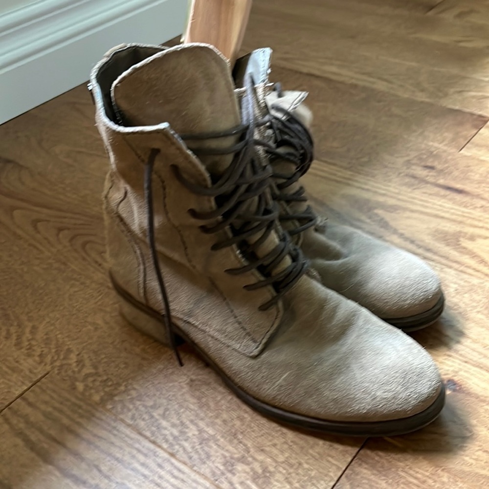 Sam Edelman Karla Suade boots